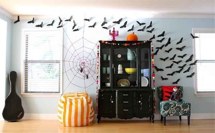 Οι νυχτερίδες DIY ως διακόσμηση τοίχου κάνουν τον ιστό αράχνης μόνοι σας