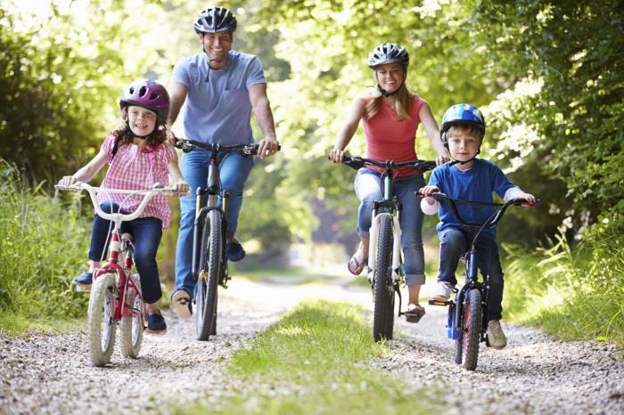 αθλήματα για παιδιά ποδηλασία γονείς οικογενειακή φύση