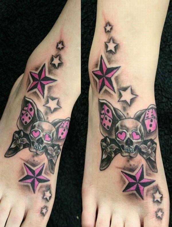 αστέρι τατουάζ και κρανίο στο πόδι