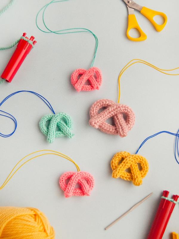 Πλέξιμο με Strickliesel Οδηγίες παιχνίδι παιδικής πλέξης με τα δάχτυλα