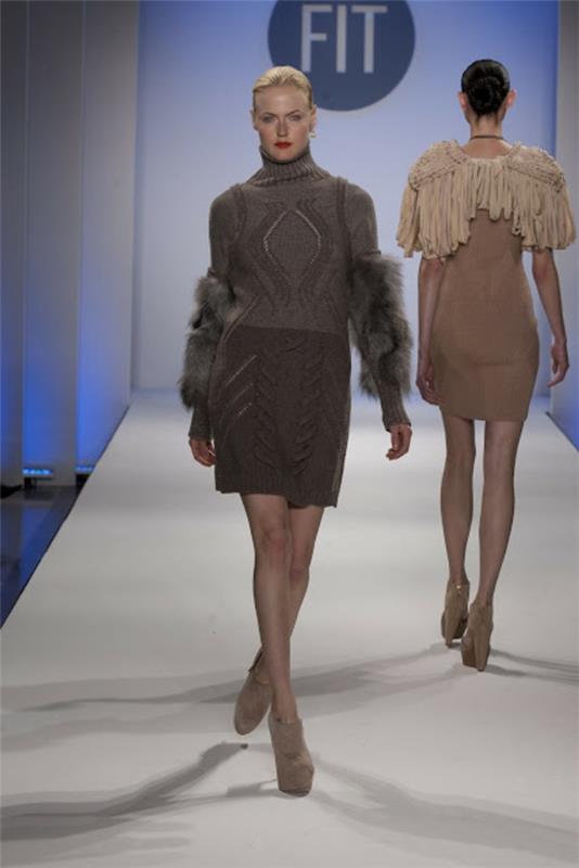πλεκτό φόρεμα καφέ πλεκτά Kara Sauchelli designer mode