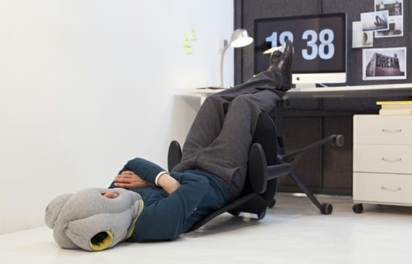 στούντιο μπανάνα πράγματα στρουθοκαμήλου μαξιλάρι ταξιδιού μαξιλάρι σχεδιαστής μαξιλάρι που κοιμάται στο γραφείο