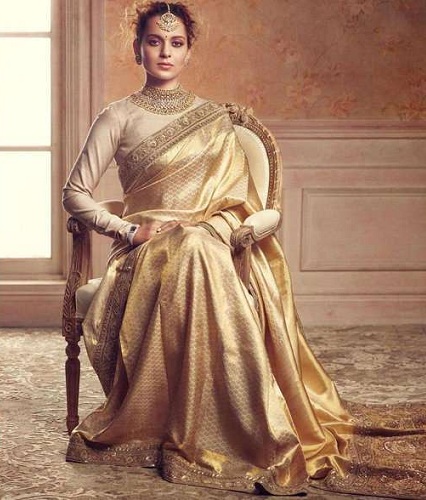 Altın Saree içinde Kangana Ranaut