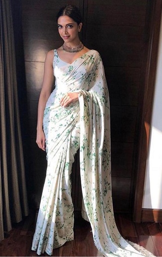 Sabyasachi Saree'de Deepika Padukone