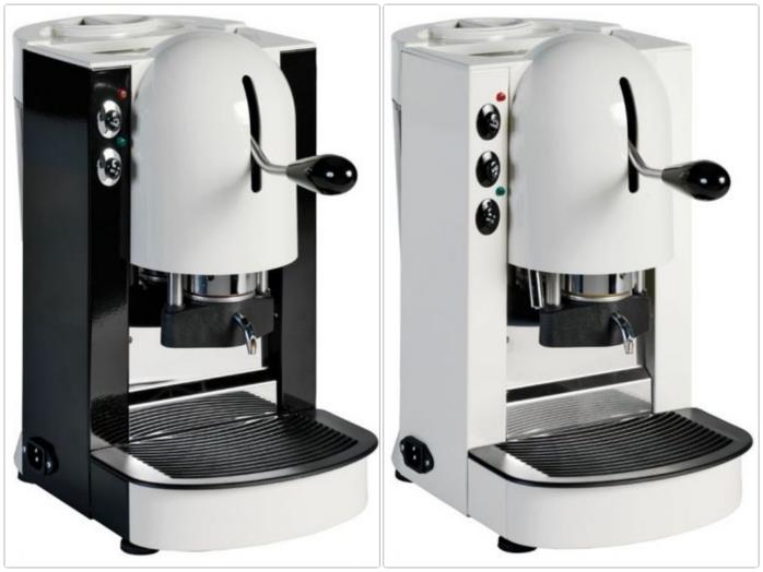 κομψή μηχανή εσπρέσο δοκιμή καφετιέρες μαύρο και άσπρο