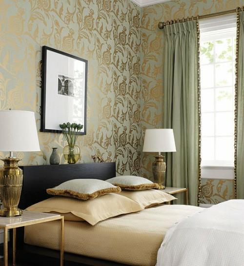 μοτίβο ταπετσαρίας floral χρυσές διακοσμητικές κουρτίνες ιδέες υπνοδωμάτιο