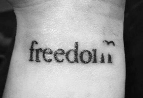 έμπνευση ελευθερία καρπού τατουάζ