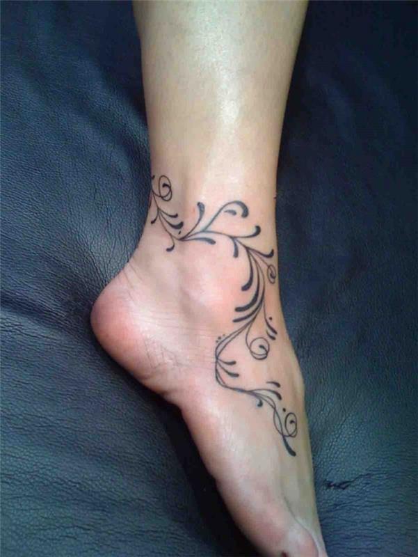 τατουάζ αστράγαλο γυναικεία τατουάζ με λουλουδάτα μοτίβα