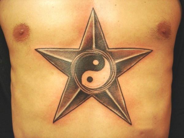 τατουάζ αστέρια με σύμβολο yin yang