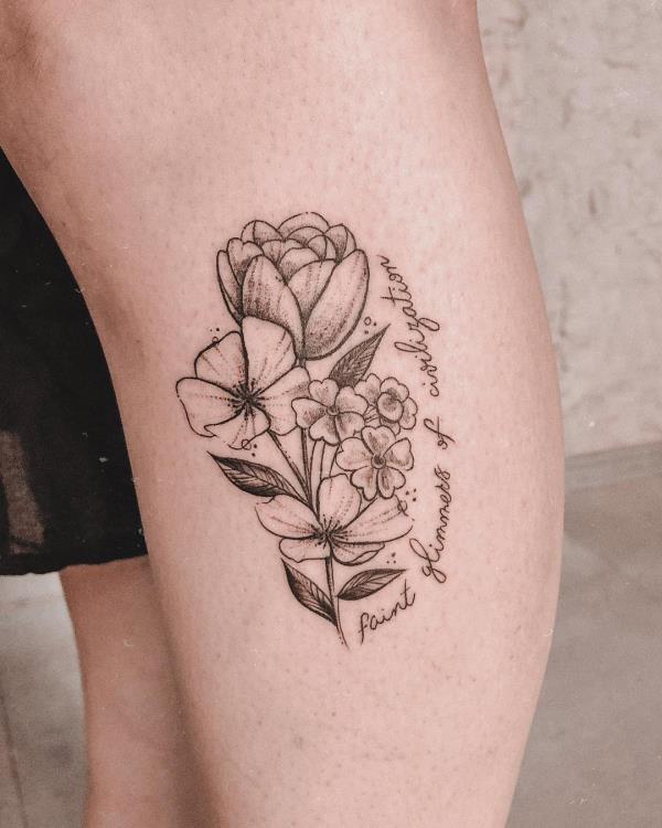 Τατουάζ 2020 - συμβουλές για μοτίβα λουλουδιών
