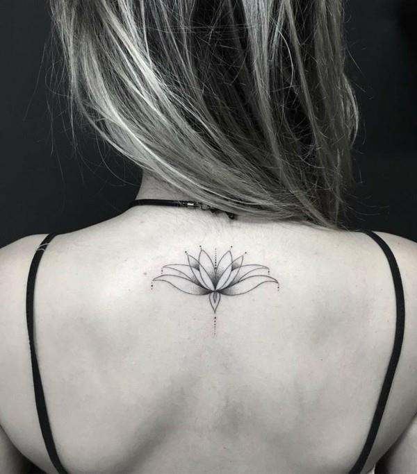 μικρό τατουάζ γυναίκες τατουάζ λωτού λαιμό