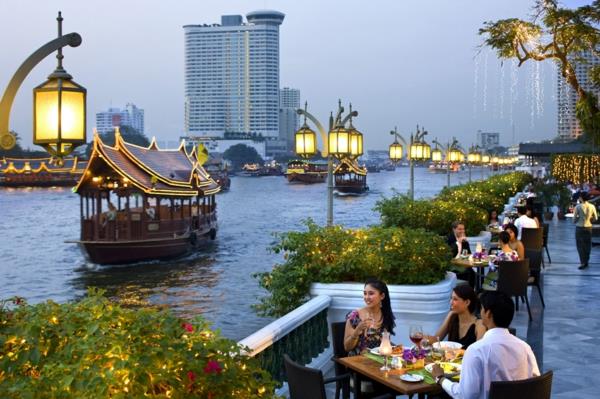 ταξίδια διακοπών στην Ταϊλάνδη και διακοπές εστιατόριο Μπανγκόκ