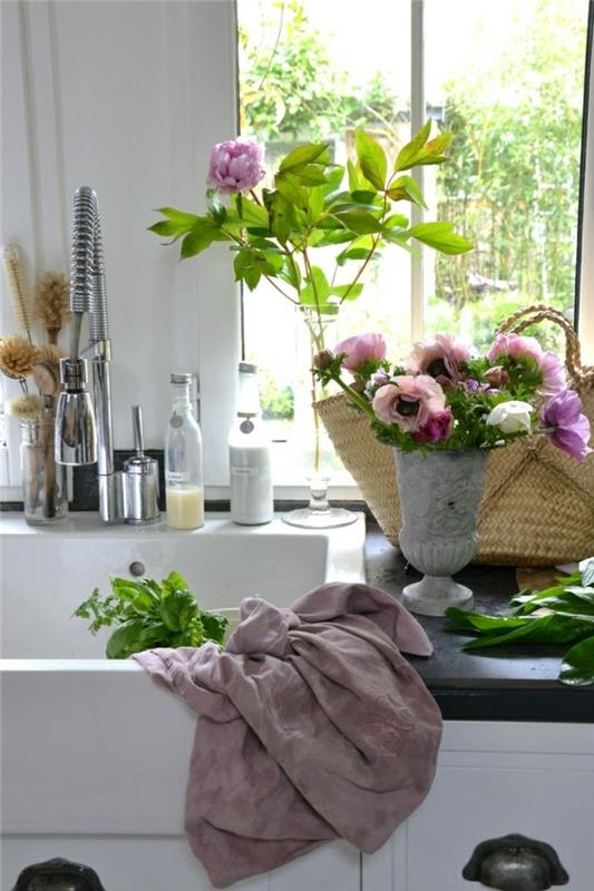 διακοσμήσεις τραπεζιού διακοσμήσεις με λουλούδια σε βάζα για την κουζίνα