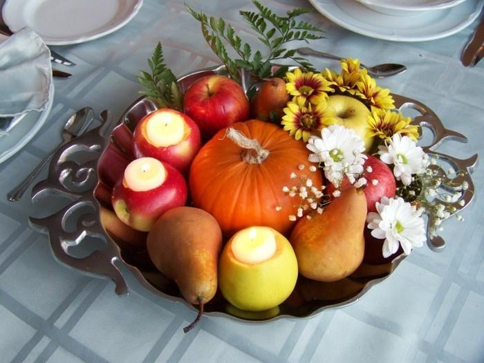 διακοσμήσεις τραπεζιού για το φθινόπωρο με μήλα κολοκύθας και κεριά