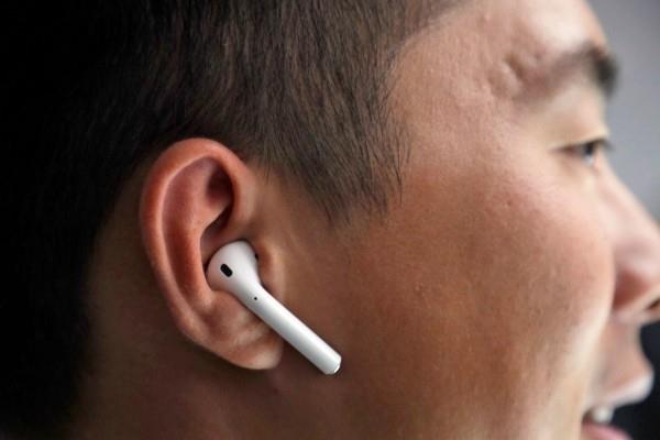 υπέροχο στο αυτί Apple airdods