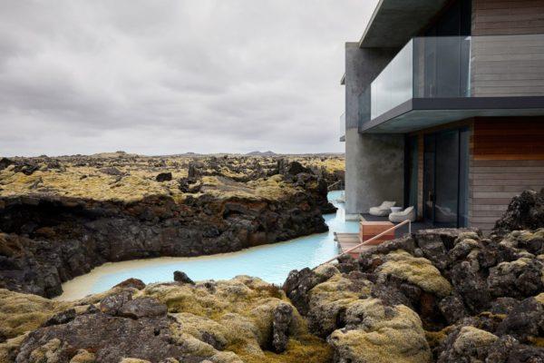 υπέροχο φυσικό τοπίο δίπλα στο ξενοδοχείο Blue Lagoon