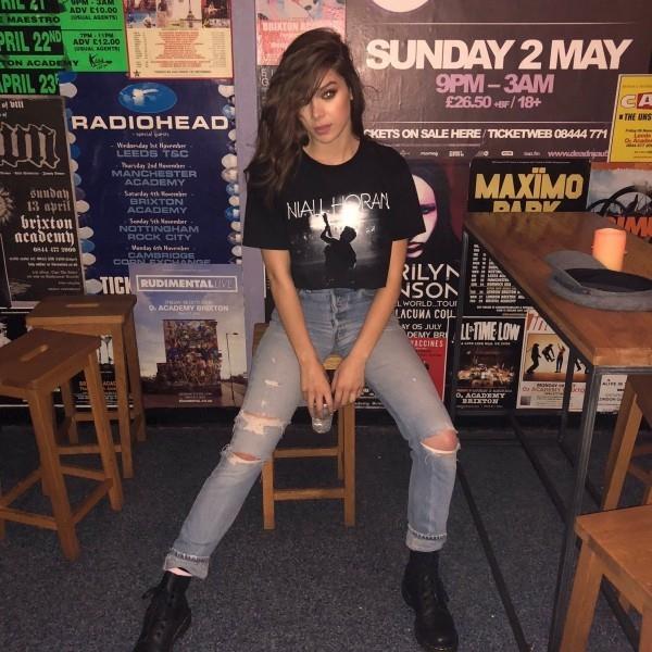 υπέροχο μπλουζάκι για τους Niall Horan και Hailee Steinfeld