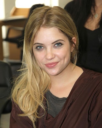 Ashley Benson be makiažo 2