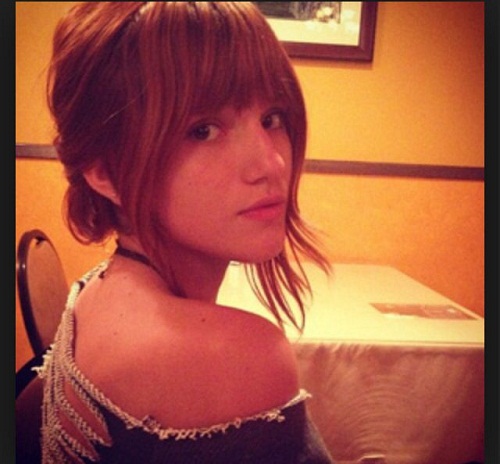 Makyajsız Bella Thorne 10
