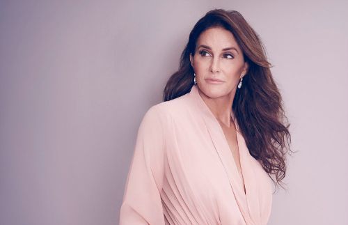 Caitlyn Jenner be makiažo 10