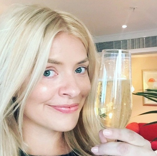 Holly Willoughby be makiažo 5