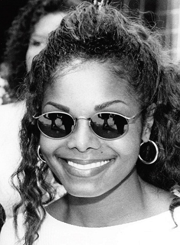 Janet Jackson Makyajsız 10