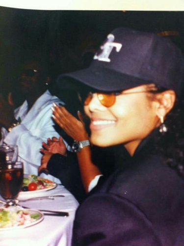 Janet Jackson Makyajsız 5