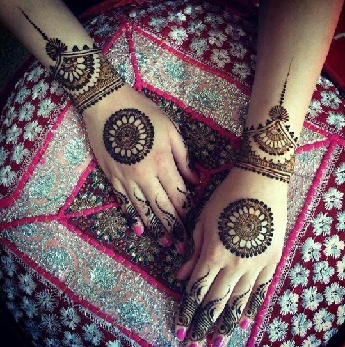 Dairesel Desen Bengalce Mehndi Tasarım