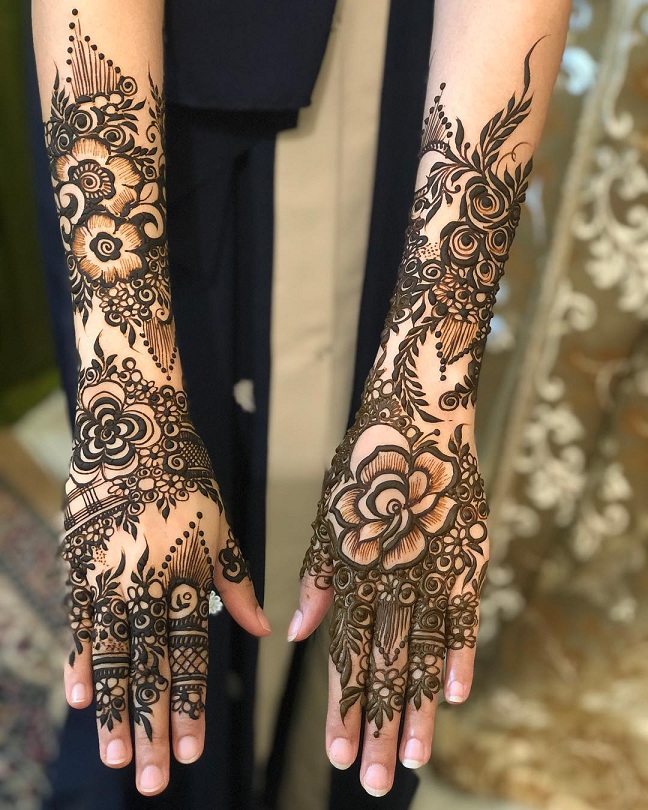 Gėlių Khaleeji Mehendi dizainas „Maseera“