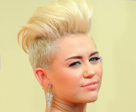 miley cyrus mohawk saç kesimi