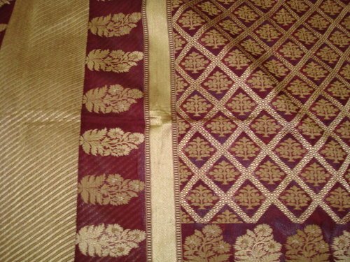 Spausdinta Varanasi Saree