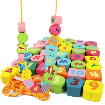 2 Aylık Bebek-öğrenme blokları için oyuncaklar