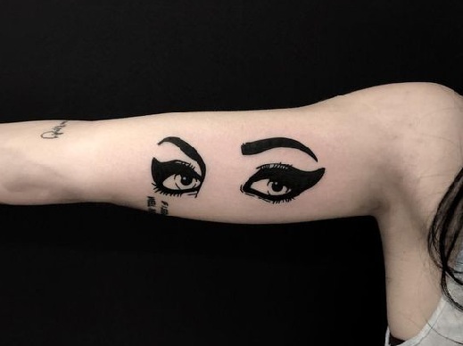 Amy Winehouse ašarų tatuiruotė