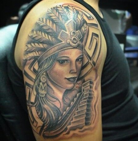 Meksikos actekų tatuiruotės su princese