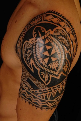 Samoa modelio genčių rankų tatuiruotės