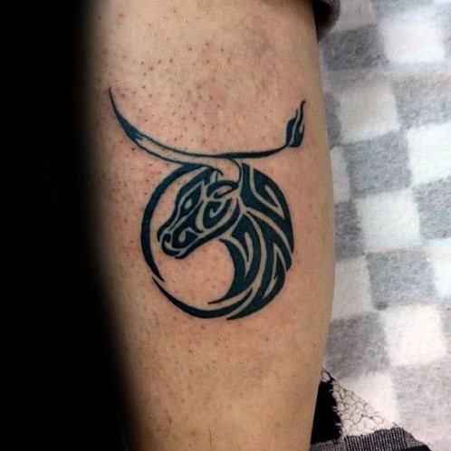 „Tribal Bull Design“ rankų tatuiruotės