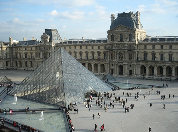 musee-du-louvre_france-turist-yerler