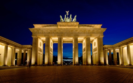 Brandenburg Kapısı almanya turistik yerler