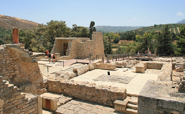 knossos_greece-tourist-places