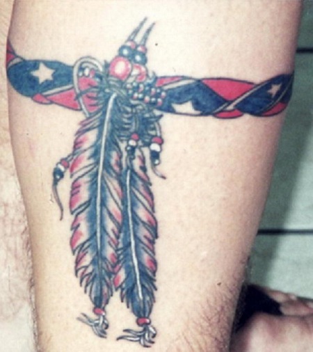 Gražus maištininkų vėliavos tatuiruotės dizainas
