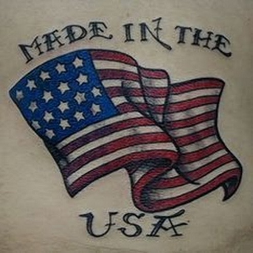 Banguotos Amerikos vėliavos tatuiruotės