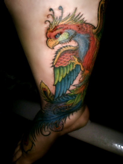 Spalvingas „Phoenix“ tatuiruotės dizainas