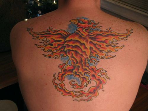 Ugningas Phoenix tatuiruotės dizainas