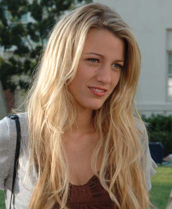 Blake Lively be makiažo sena nuotrauka