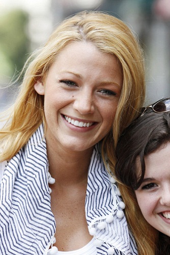 Blake Lively Makyajsız Hayranların Favorisi