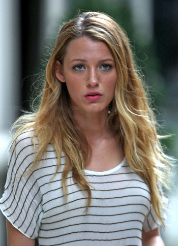 Blake Lively be makiažo Blondinė Allure