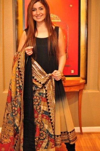 Sabyasachi Sarees-juoda Sabyasachi Saree 6