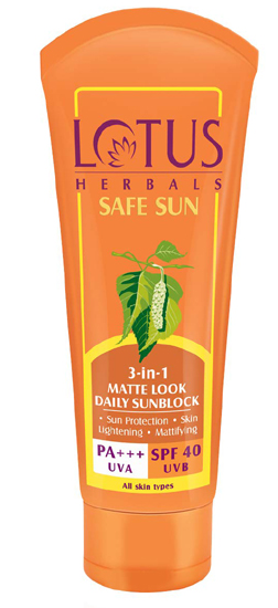 Lotus Herbals Safe Sun 3 in 1 Matte Look Daily Sunblock Spf 40