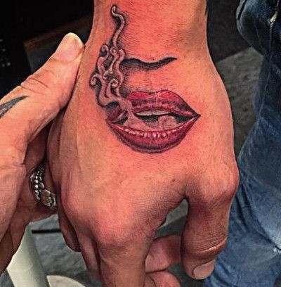 Nuostabūs Zayn Malik rankų tatuiruočių dizainai