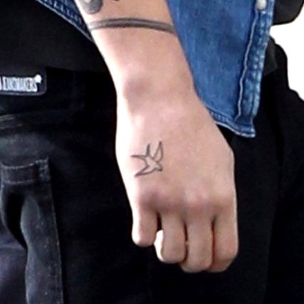 Skraidančios Zayn Malik tatuiruotės